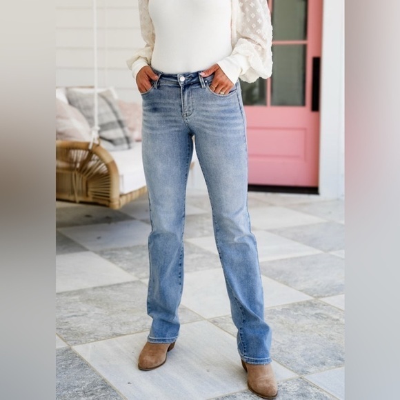 *NWT* Risen x Freckled Poppy Mid Rise Medium Wash Long Straight Leg Jeans - Picture 3 of 10